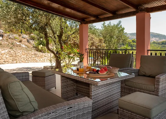 Apelati Semesterbostad Keri