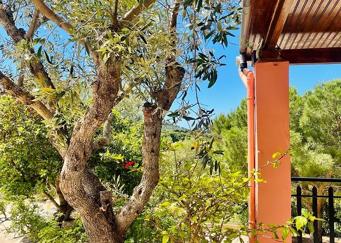 Semesterbostad Apelati Keri