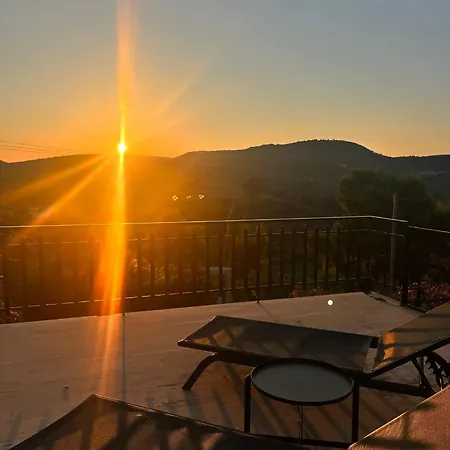 Apelati Holiday home Keri